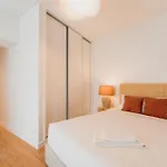 Mary Orange - No 232 Rc - Cozy & Central Two-Bedroom Apartment